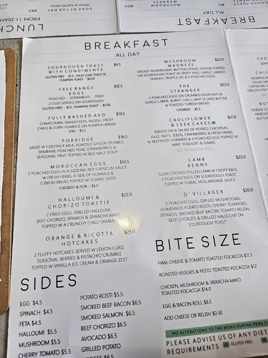 Menu, Strange Servant