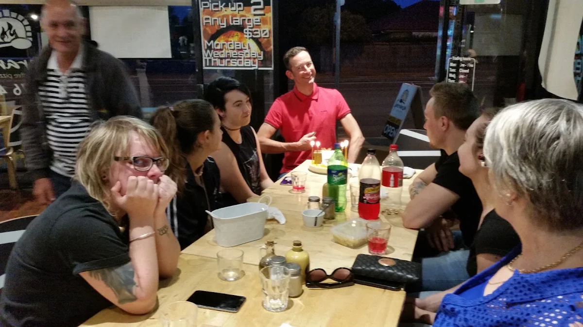 Vibe, Speranza Woodfired Pizzeria