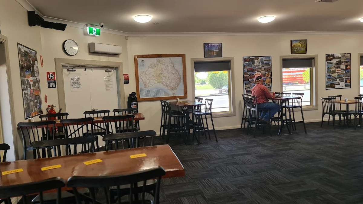 Vibe, THE NORTHY BACK O' BOURKE HOTEL
