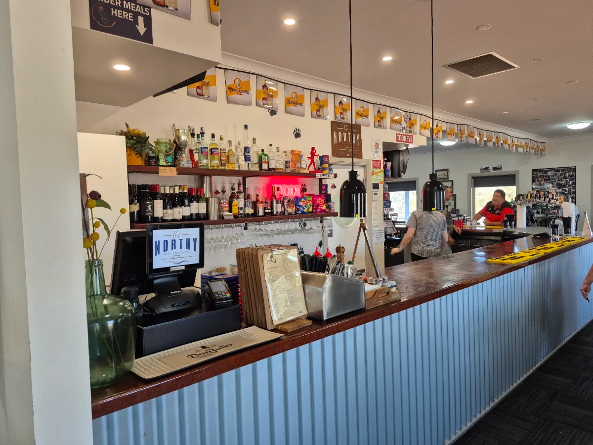Vibe, THE NORTHY BACK O' BOURKE HOTEL