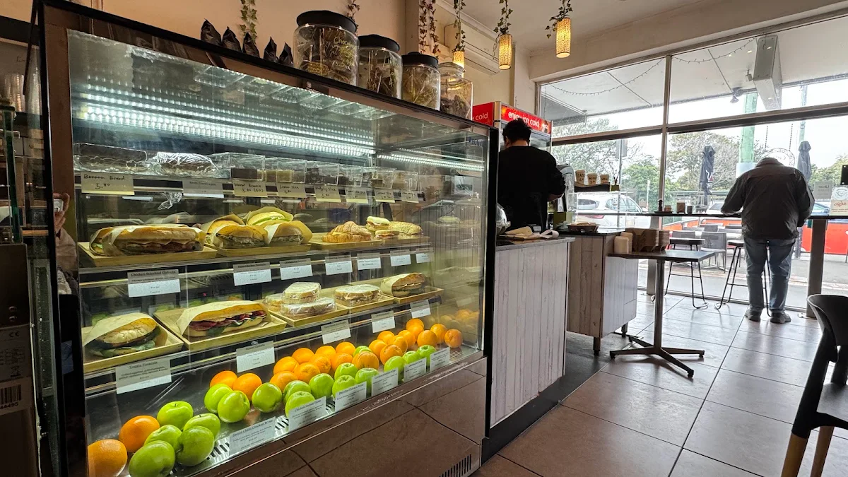 Vibe, Caffetteria 295