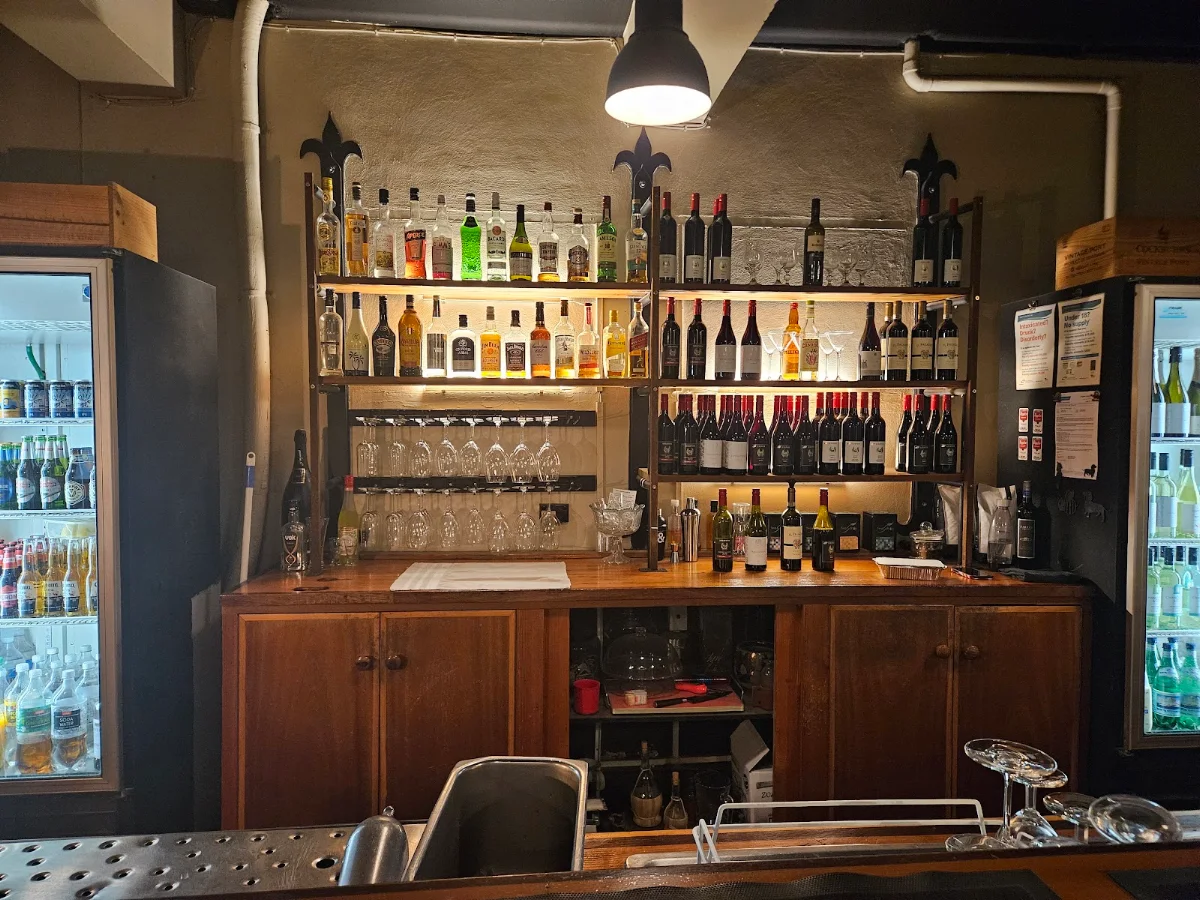 Vibe, Bicaro's Ristorante Bar Forno