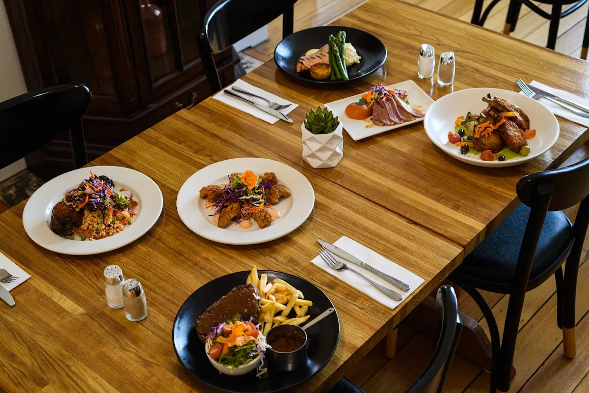 Food & drink, 1898 Bar + Dining