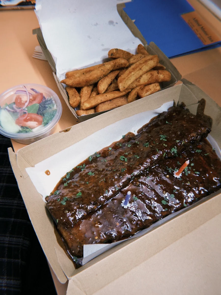 Food & drink, Smokin’ Joe’s Pizza and Grill - Sebastopol