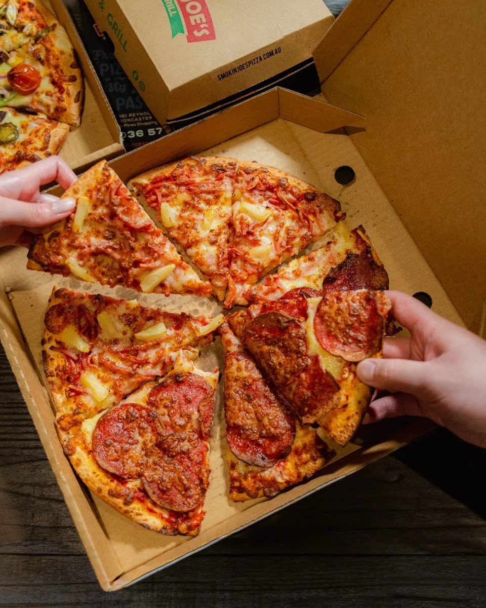 Food & drink, Smokin’ Joe’s Pizza and Grill - Sebastopol