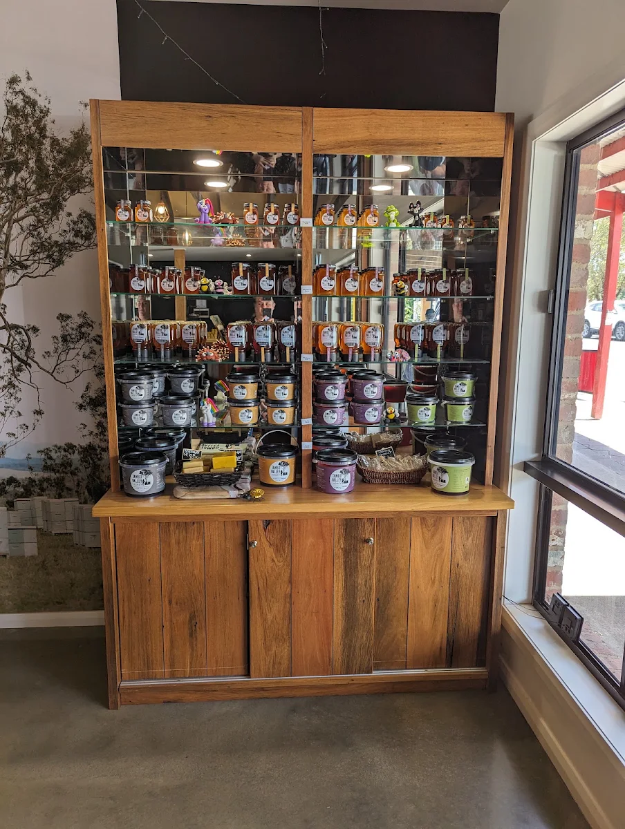 Vibe, Tambo Valley Honey