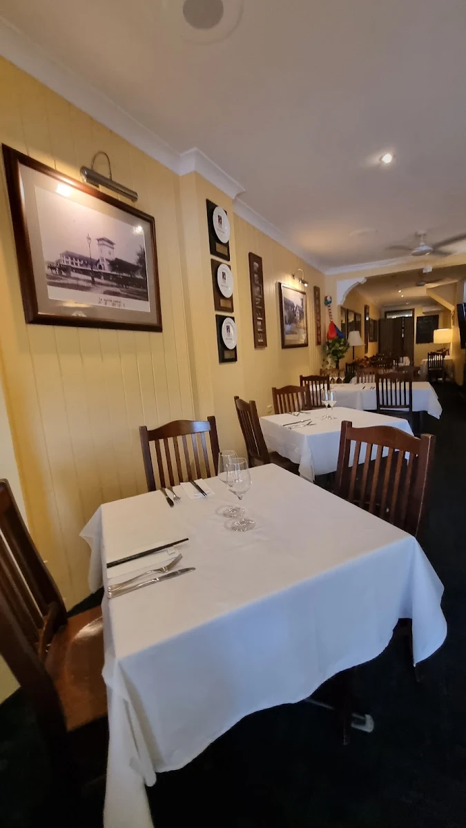 Vibe, Tran's Restaurant