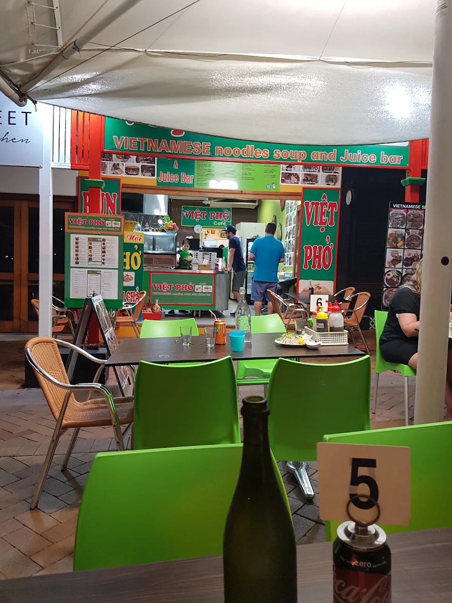 Vibe, Viet Pho Cafe