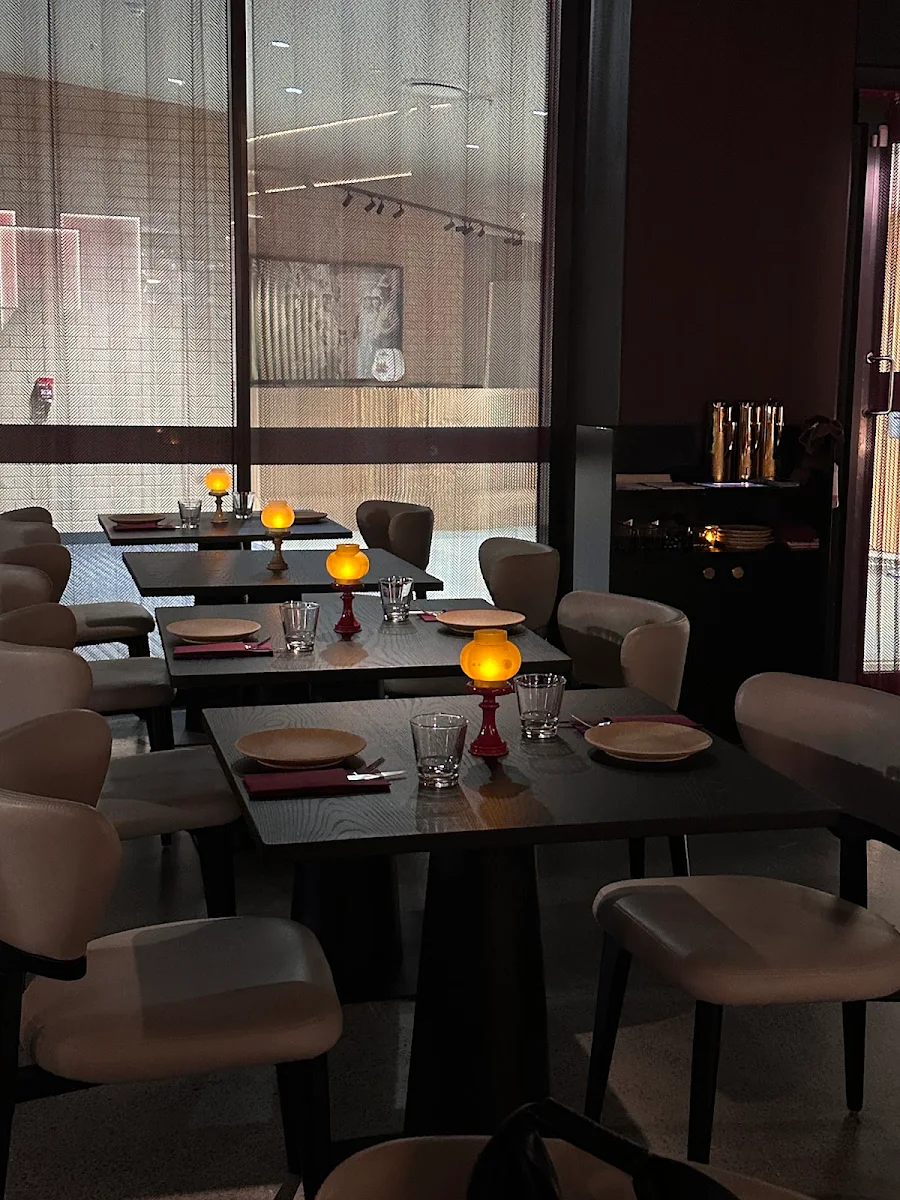 Vibe, 雍 | Eon Restaurant