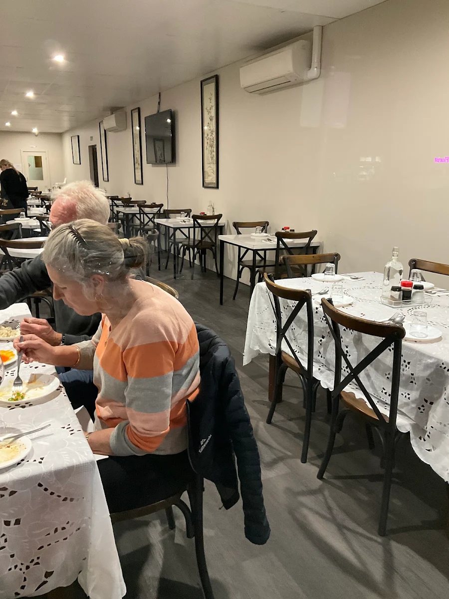 Vibe, Wing Ho Chinese Restaurant