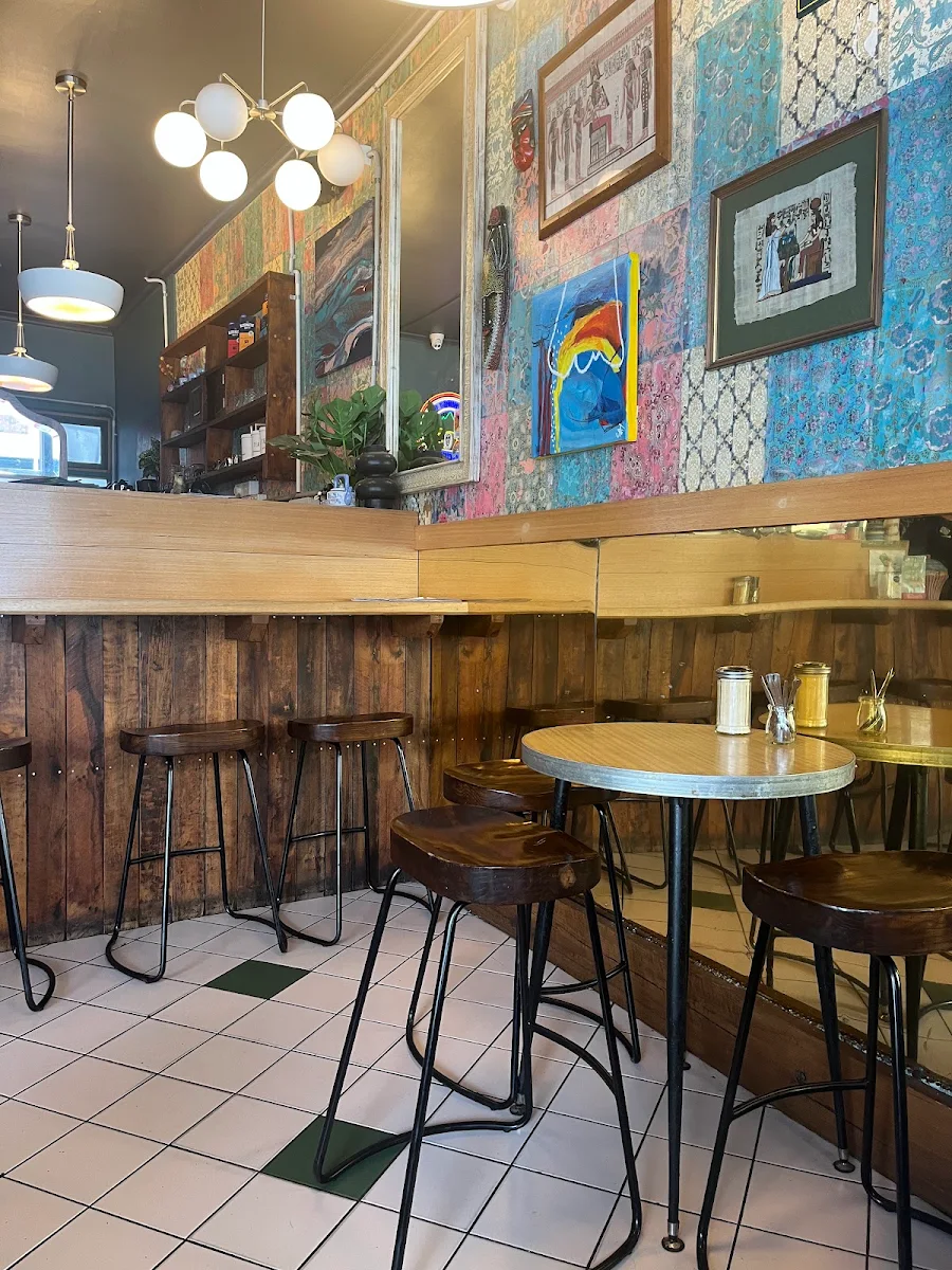 Vibe, Bathurst St Bagels