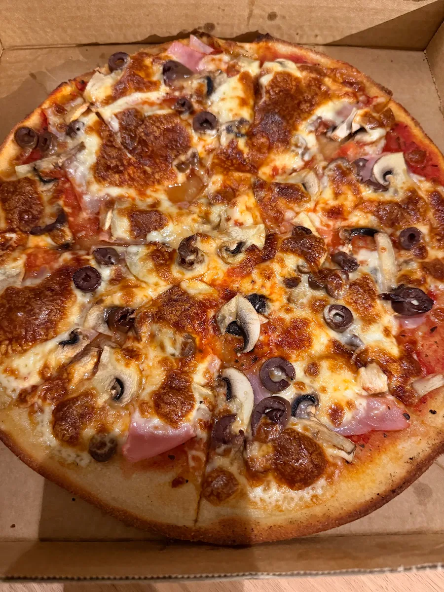Food & drink, Lucky's Pizzeria