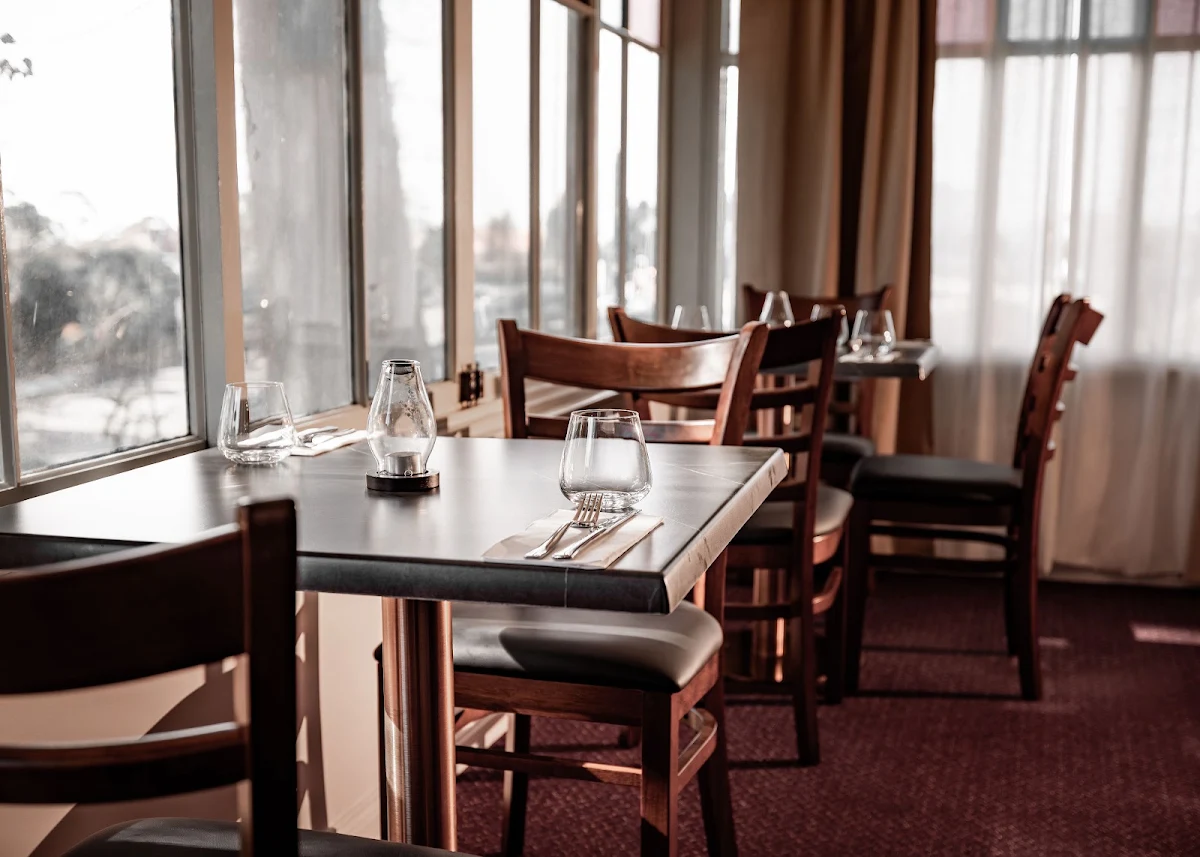 Vibe, One Orient Restaurant