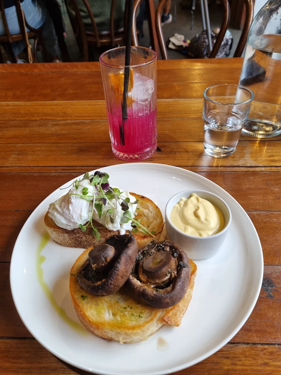 Food & drink photo 4