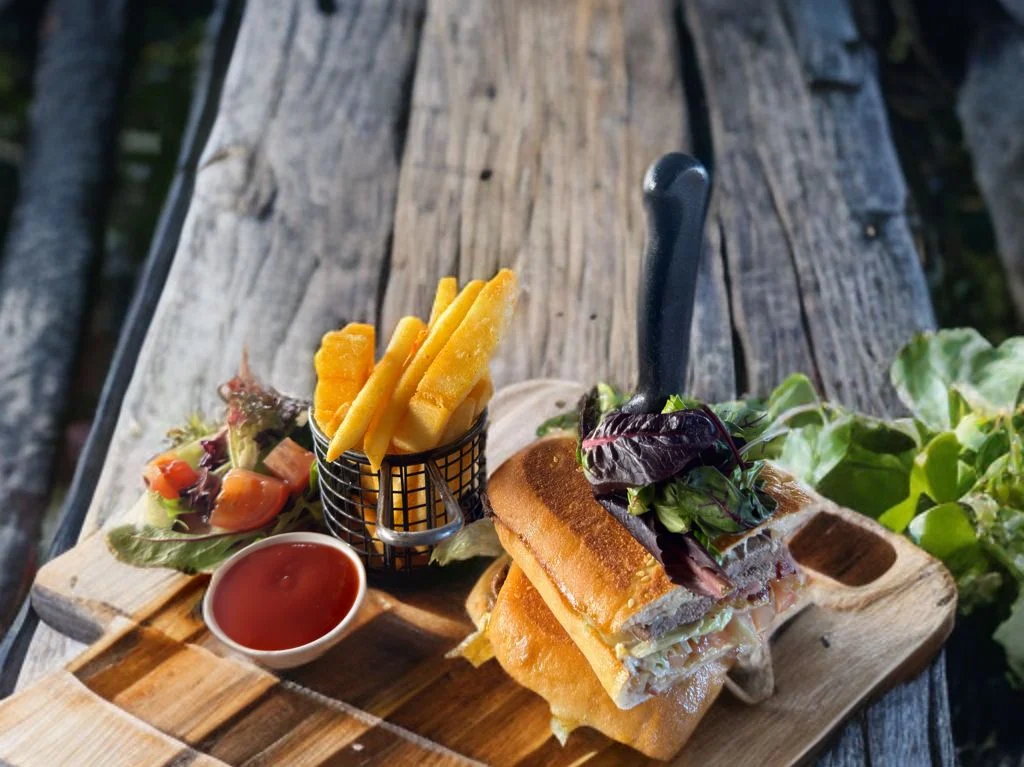 Food & drink, Four Seasons Café