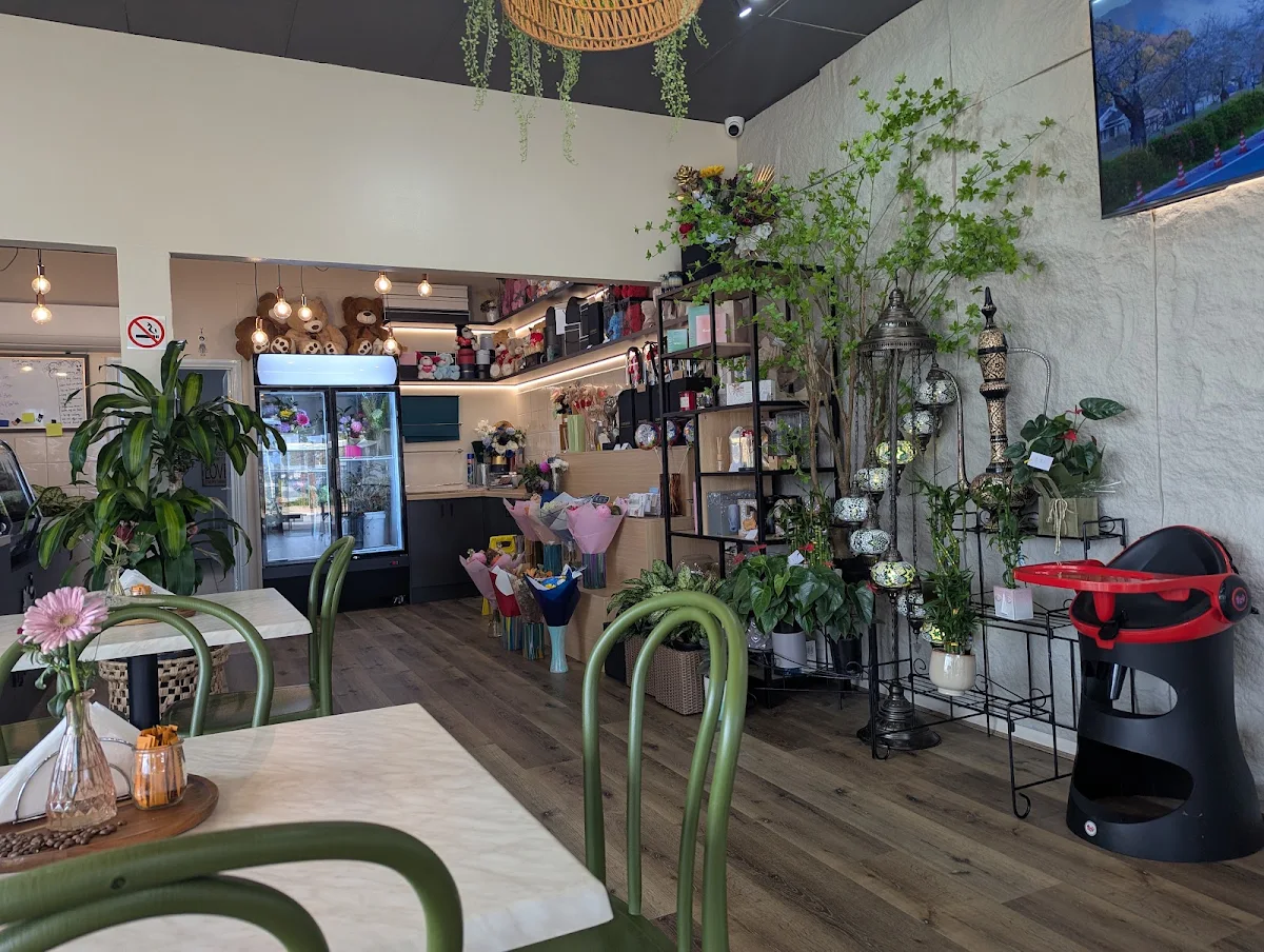 Vibe, Lily & Latte Cafe and Florist