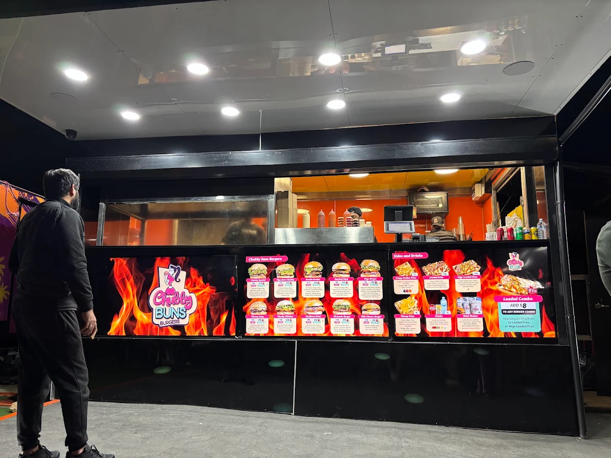 Vibe, Chubby Buns Burgers Lansvale
