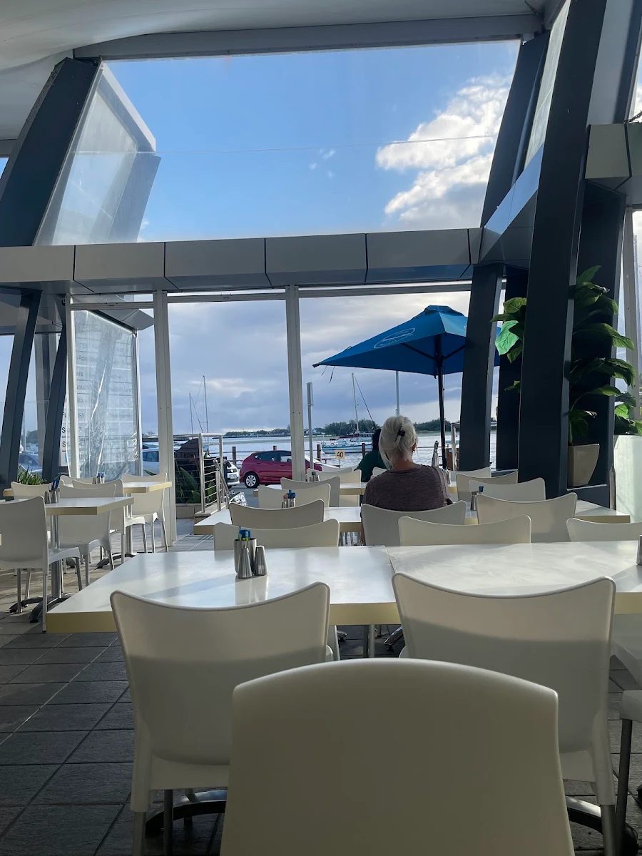 Vibe, CAFE 4 U