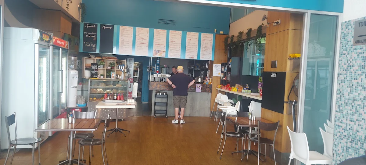 Vibe, CAFE 4 U