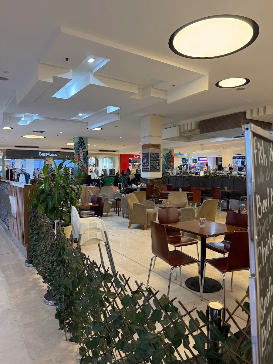 Vibe, Refuge Cafe