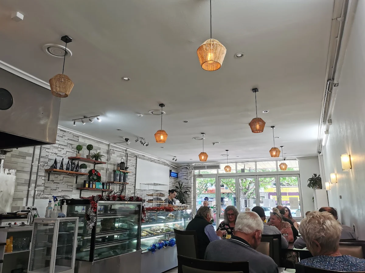 Vibe, Palistha cafe