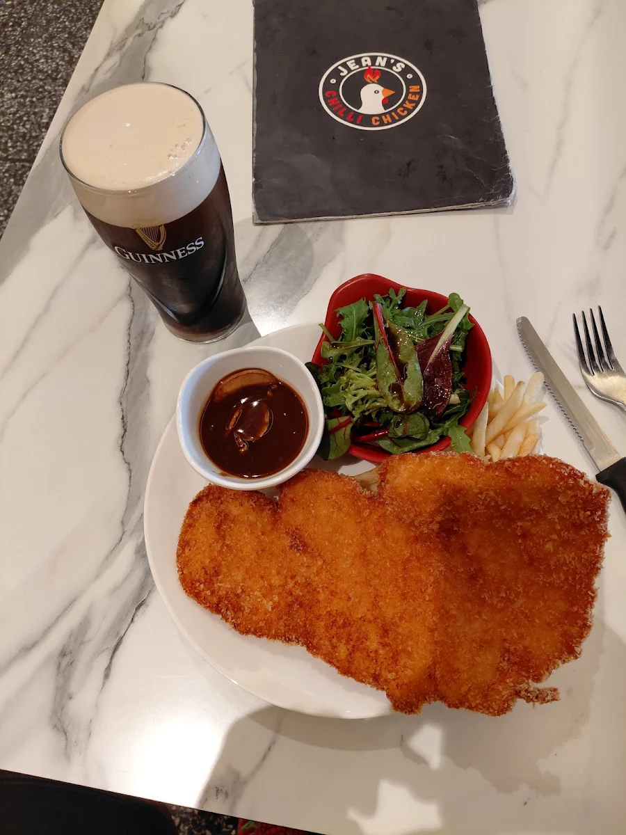 Food & drink, Eastwood Hotel