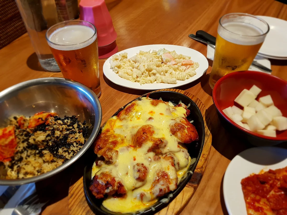 Food & drink, Eastwood Hotel