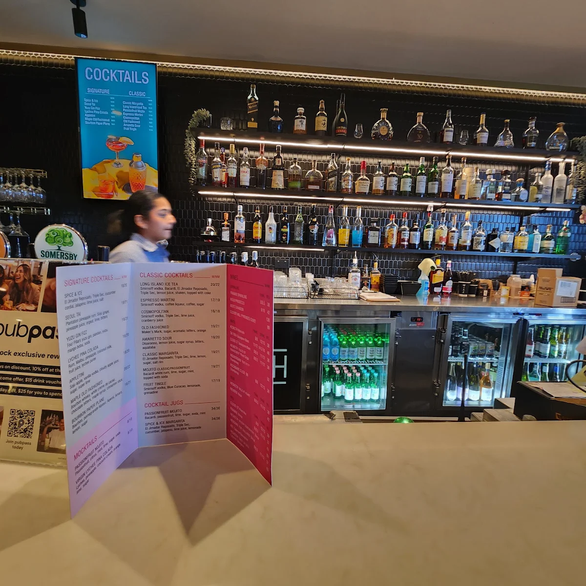 Menu, Eastwood Hotel