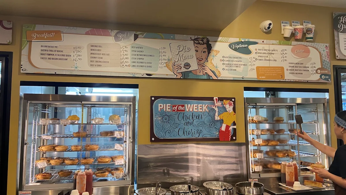Vibe, Mountain High Pies
