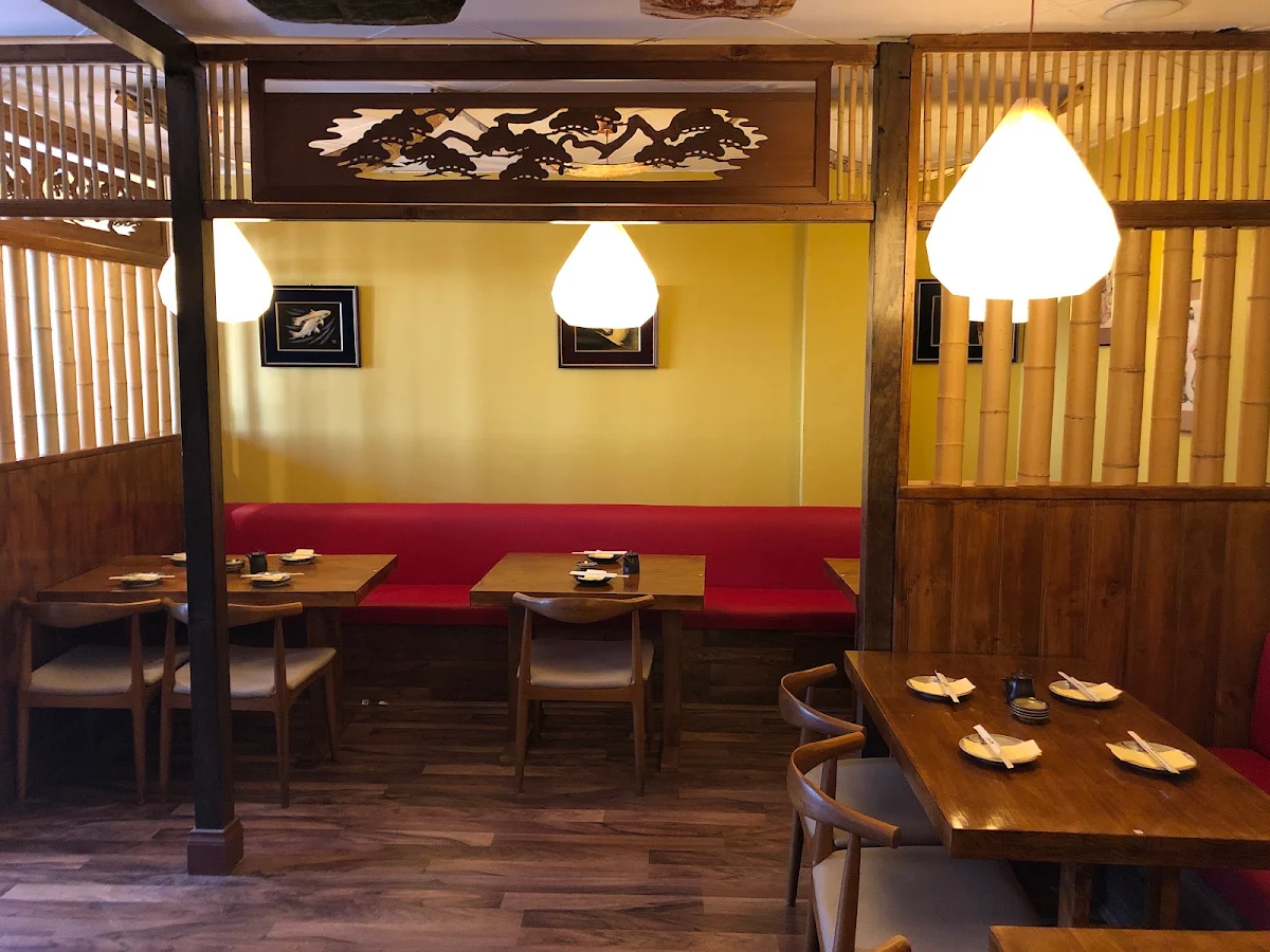 Vibe, Sakura Sushi Japanese Restaurant