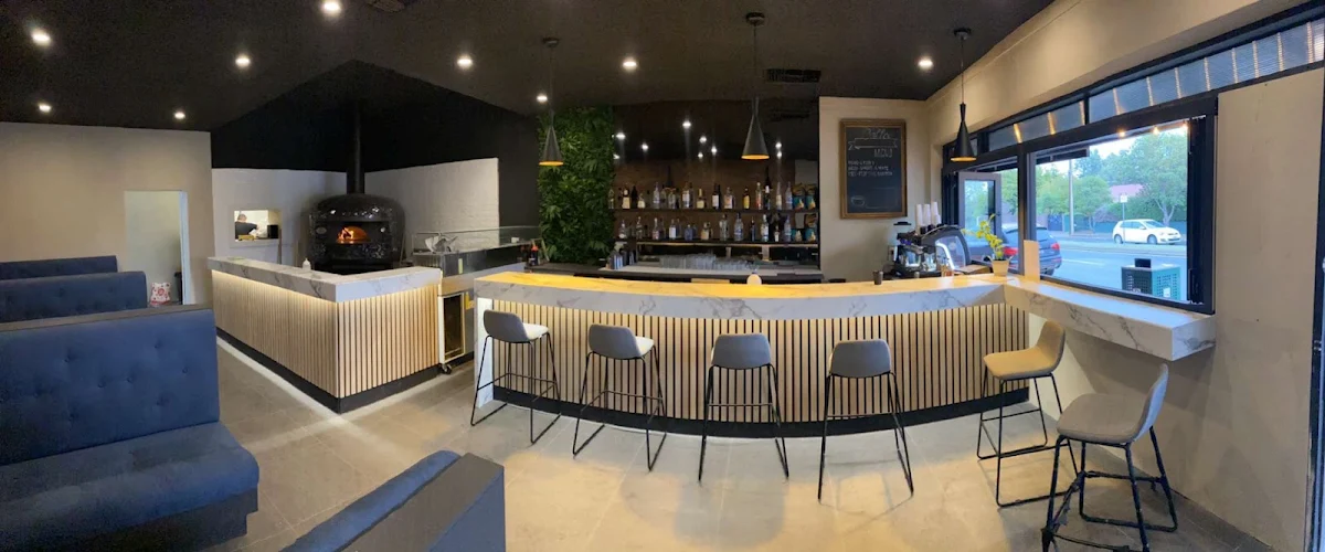 Vibe, Bar 38