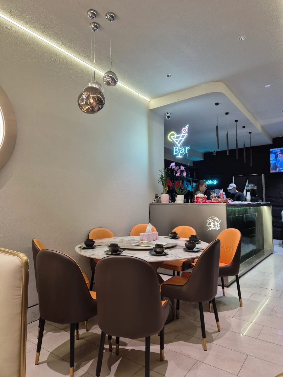 Vibe, Spring Bistro