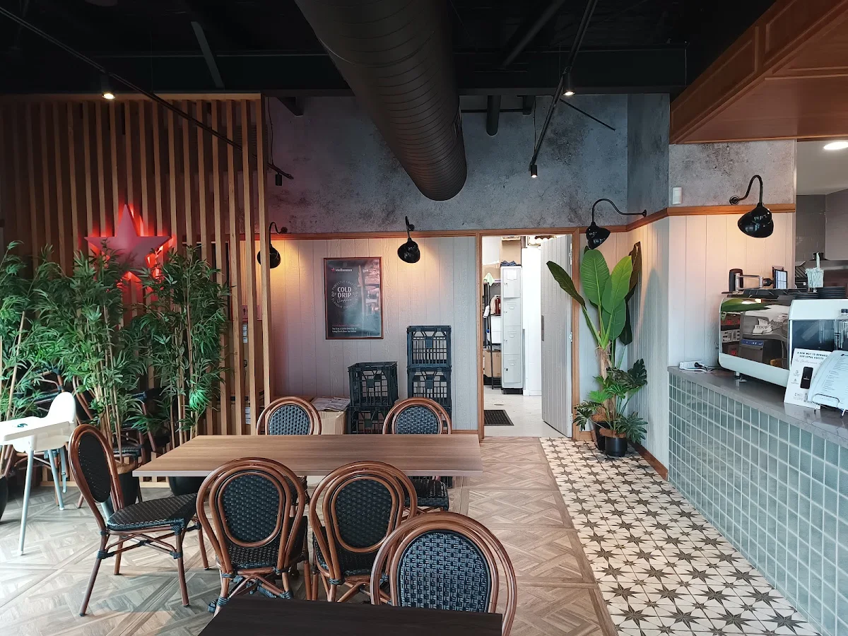 Vibe, Stellarossa Sippy Downs (Drive Thru Cafe)