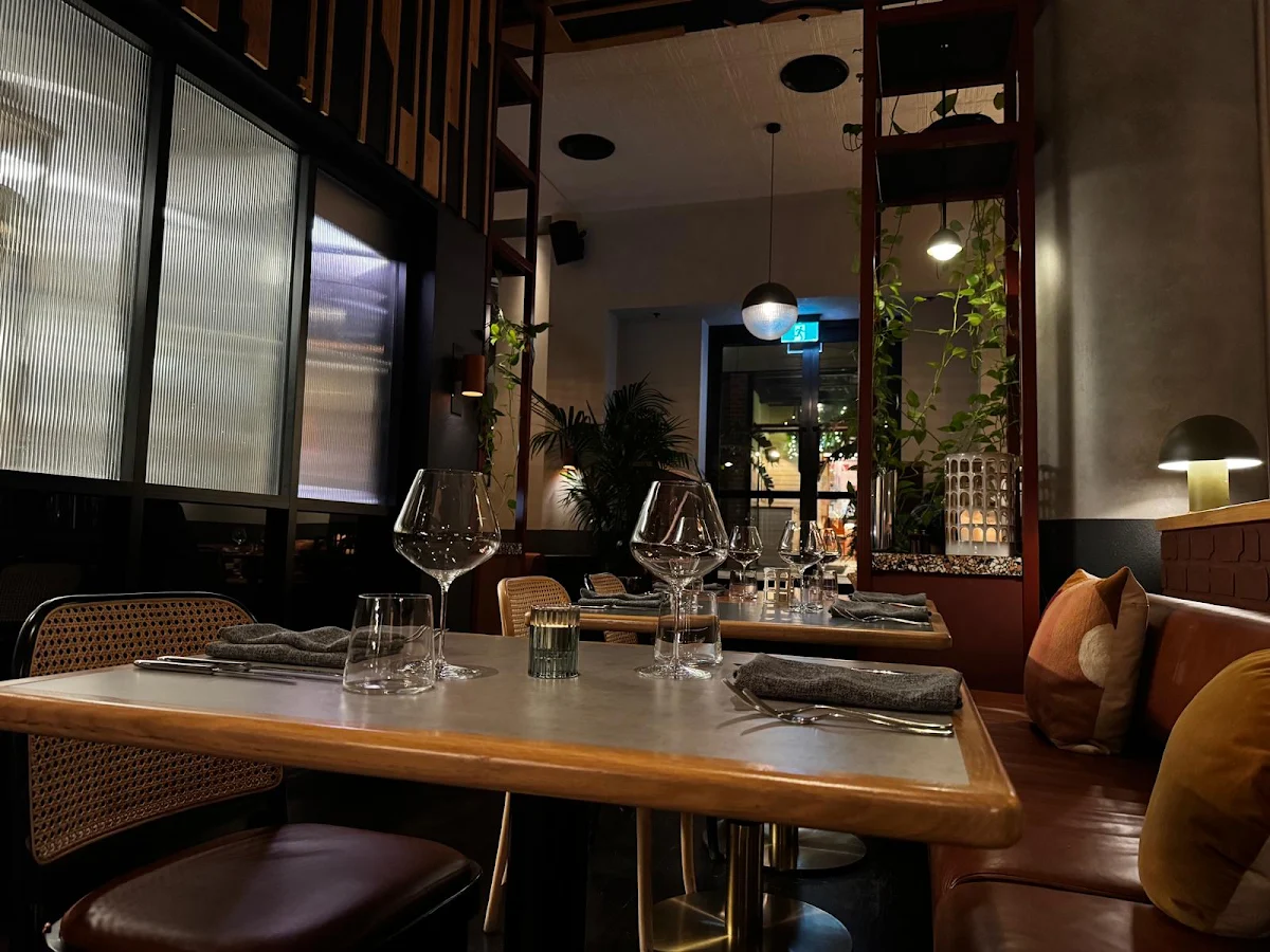 Vibe, Jana Restaurant & Bar