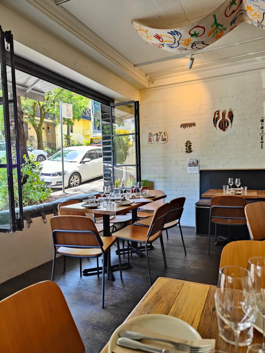Vibe, Mishy's Sydney