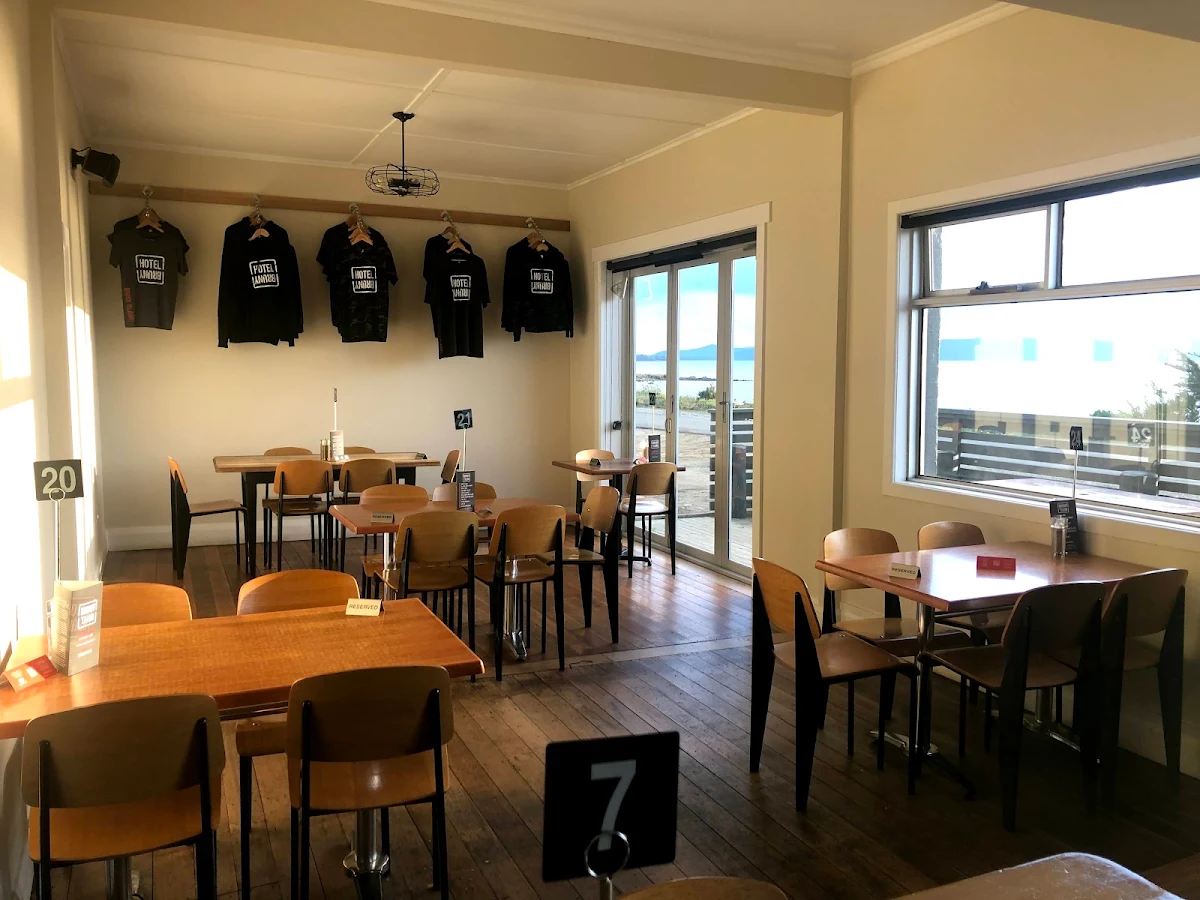 Vibe, Hotel Bruny