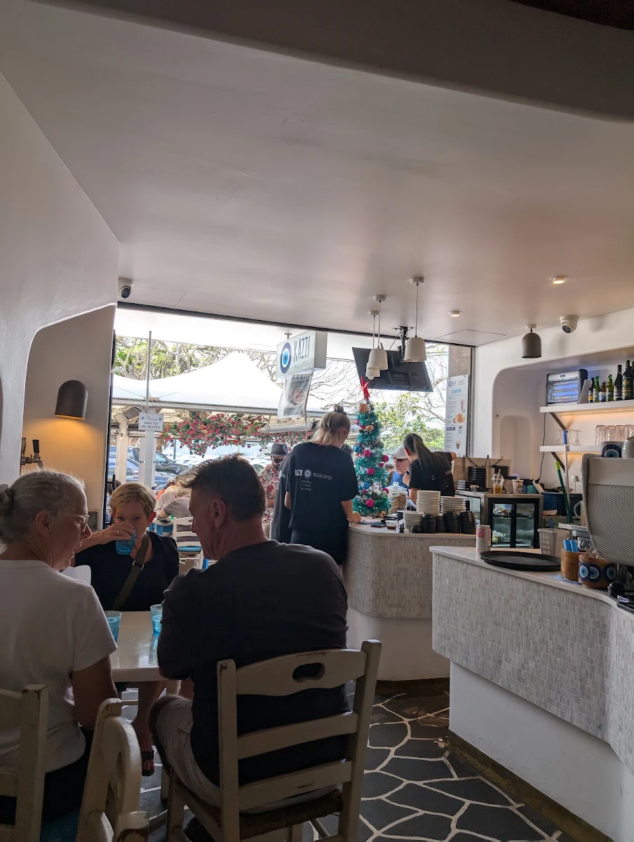 Vibe, Kazzi Beach Greek Balmoral