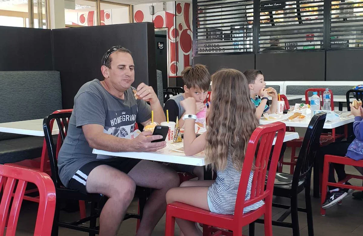 Vibe, Hungry Jack's Burgers Glengarry