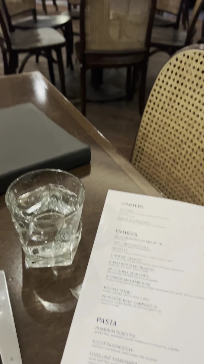 Menu, Port Office Hotel