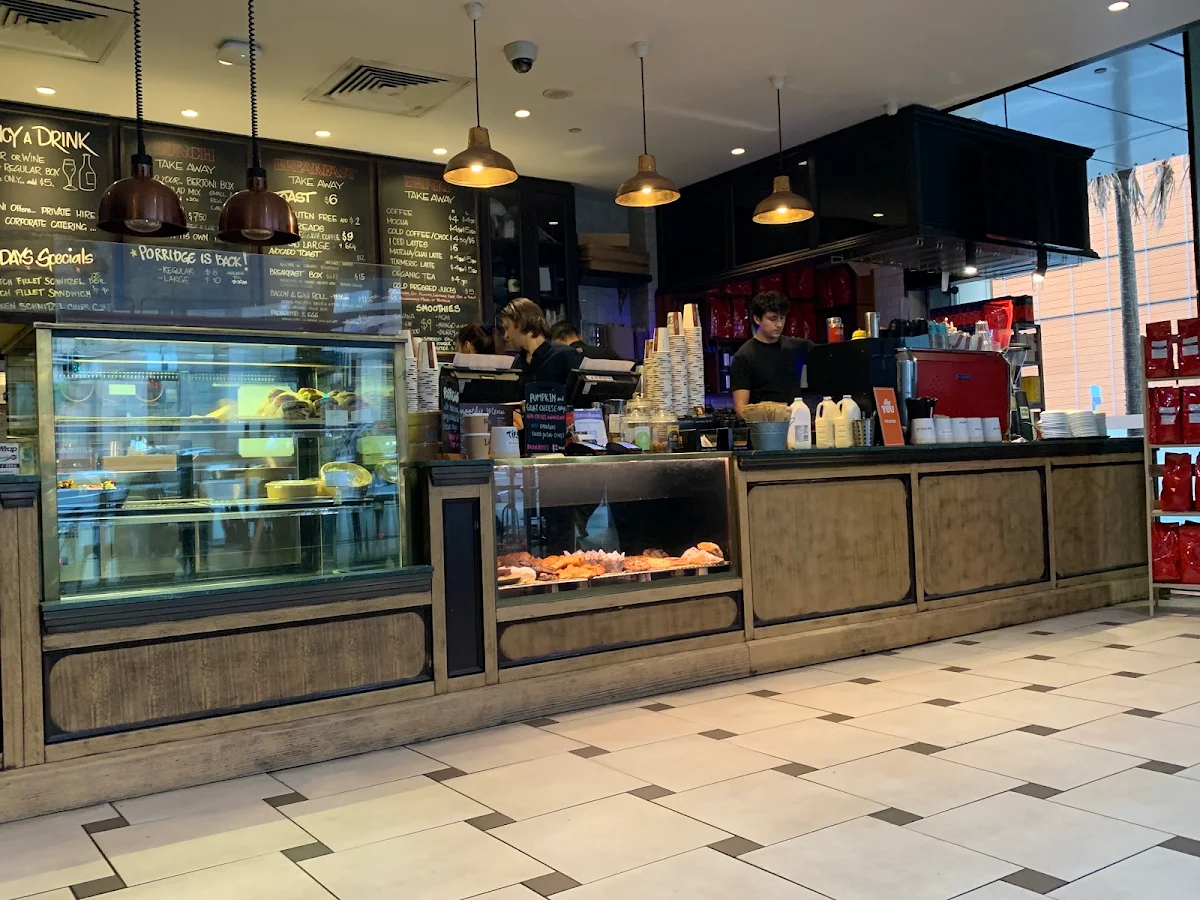 Vibe, EATALO Cafe and Catering