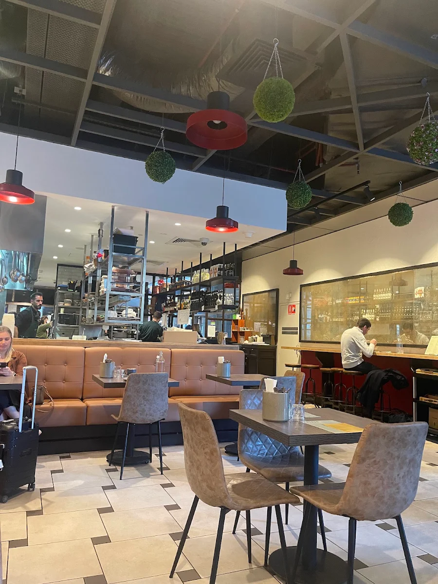 Vibe, EATALO Cafe and Catering