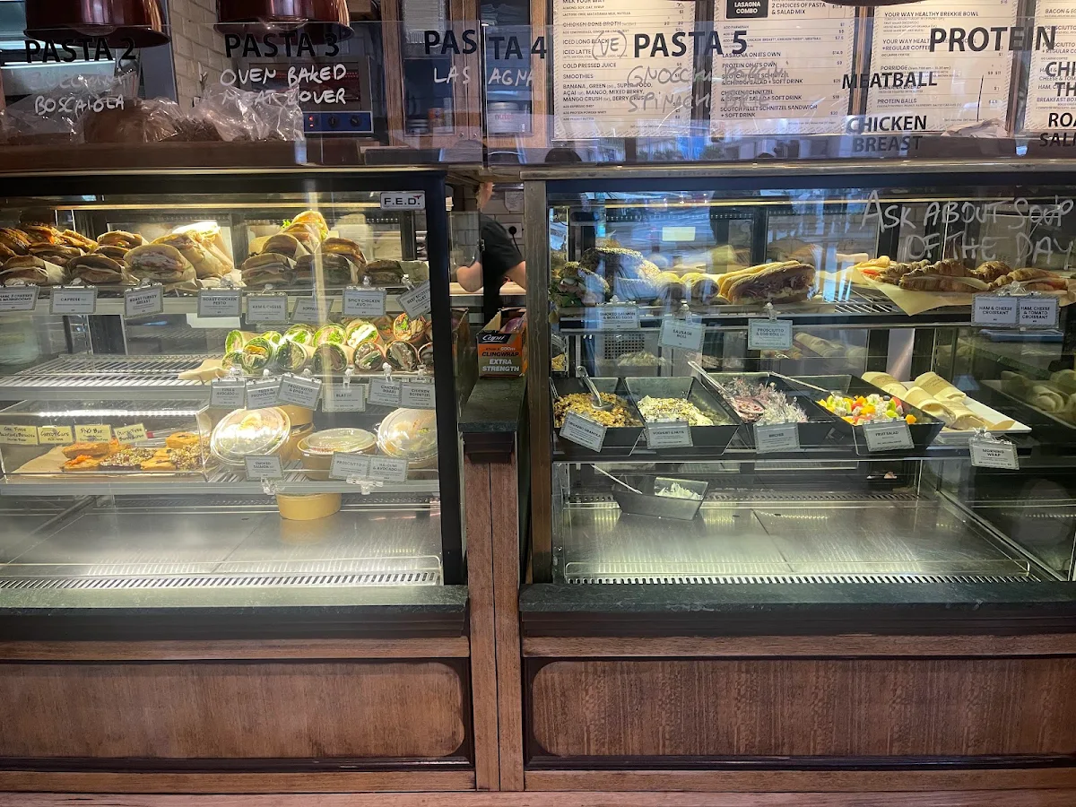 Vibe, EATALO Cafe and Catering