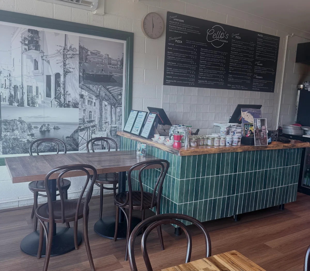 Vibe, Cellos Pizzeria