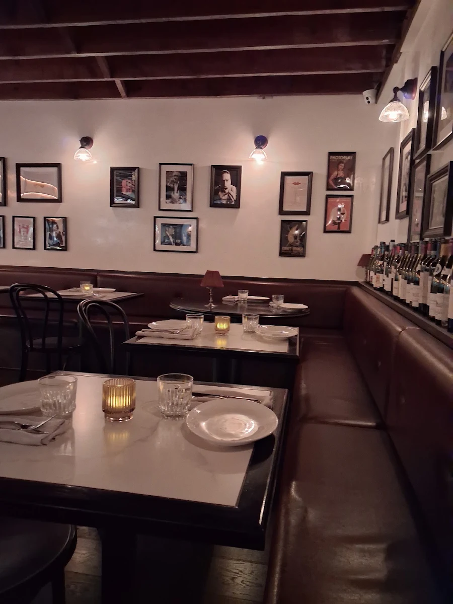 Vibe, Restaurant Santino