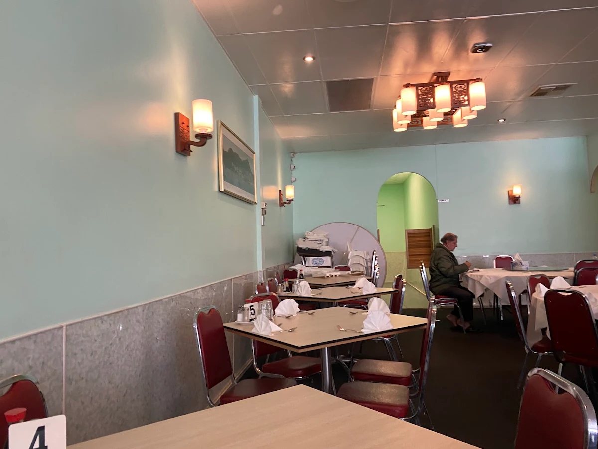 Vibe, Ming Dynasty Restaurant