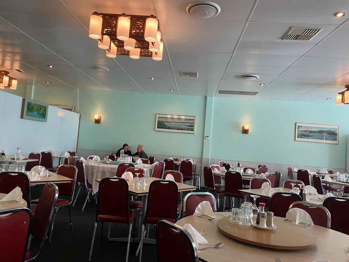 Vibe, Ming Dynasty Restaurant