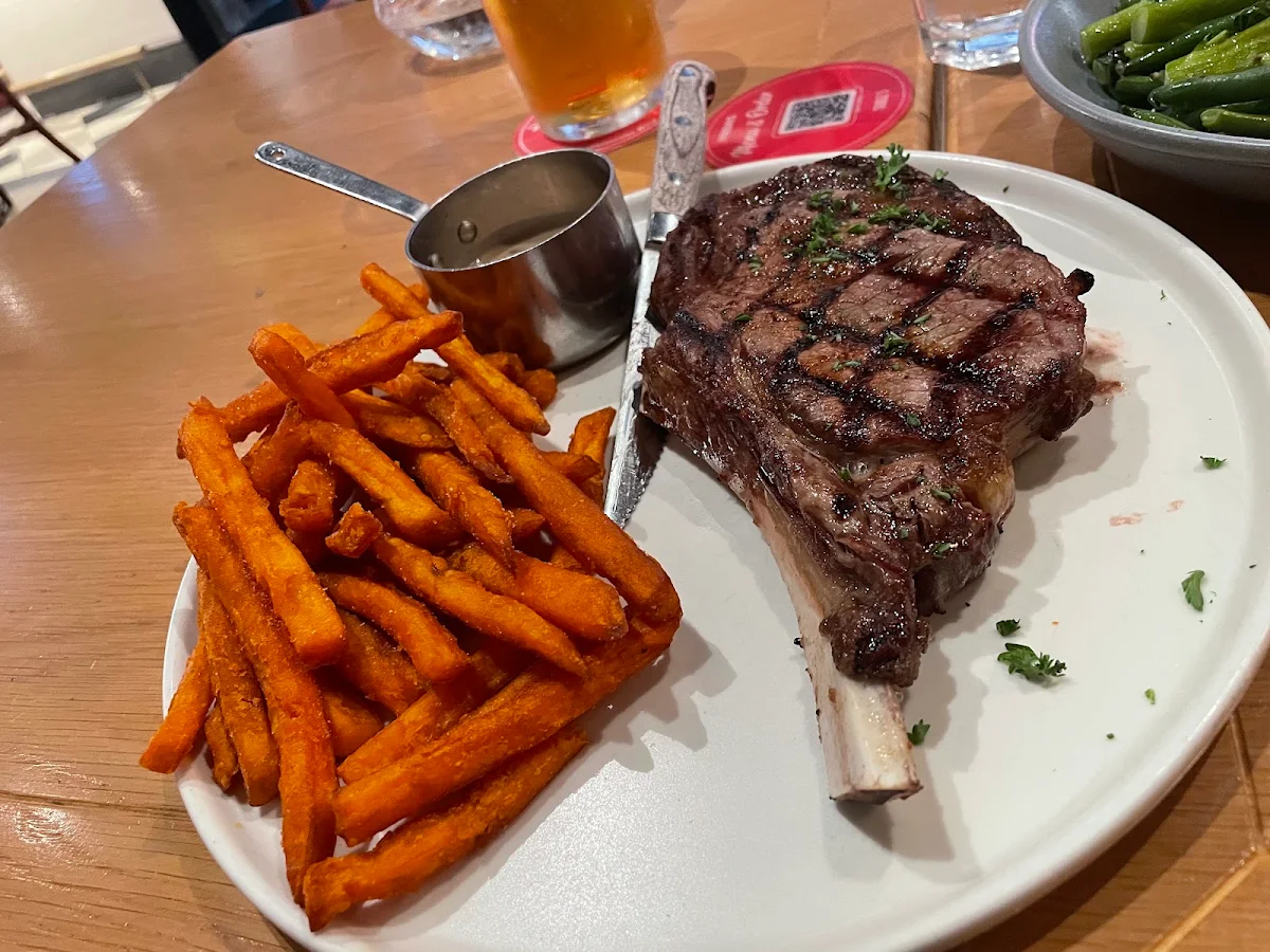 Food & drink, TGI Fridays Southland
