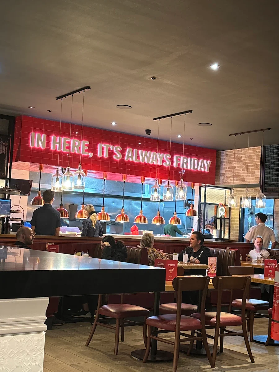 Vibe, TGI Fridays Southland