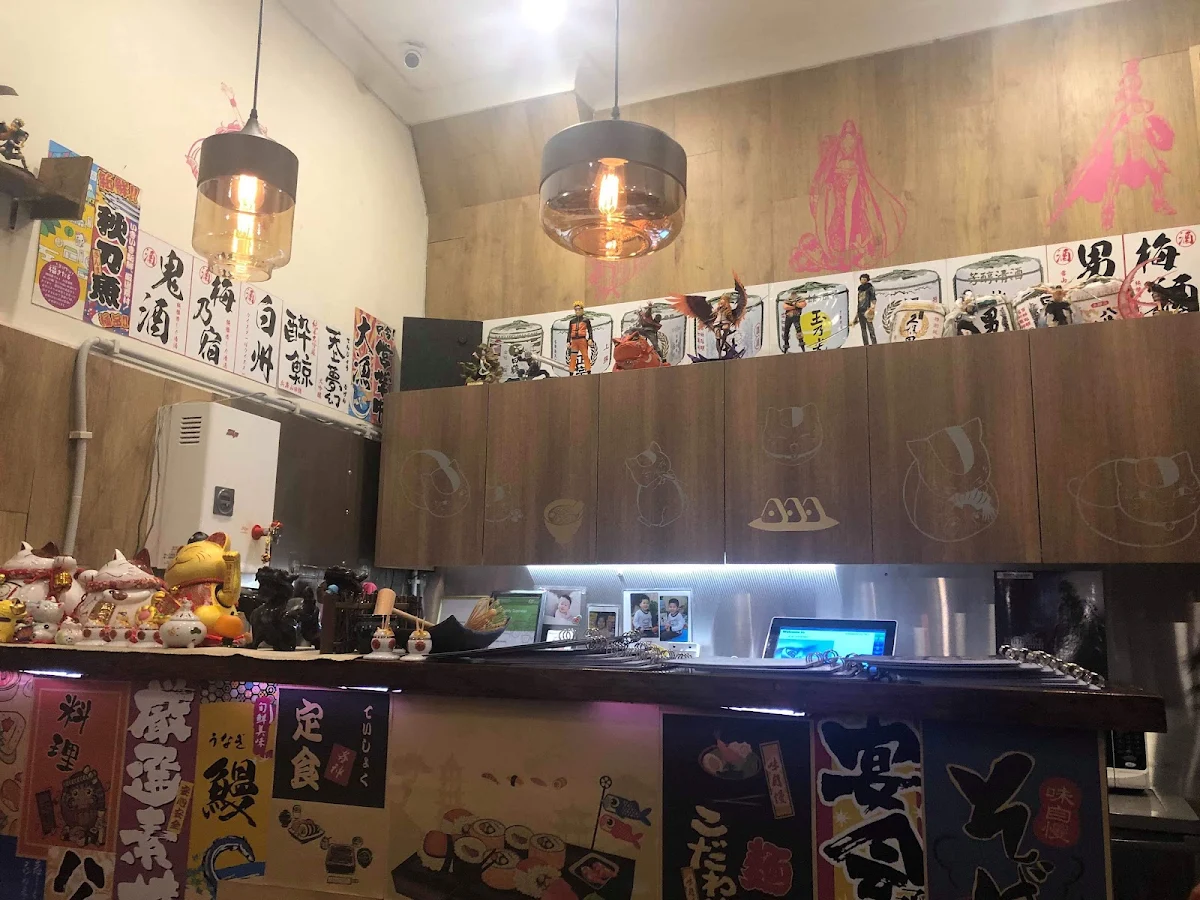 Vibe, Maki and Ramen