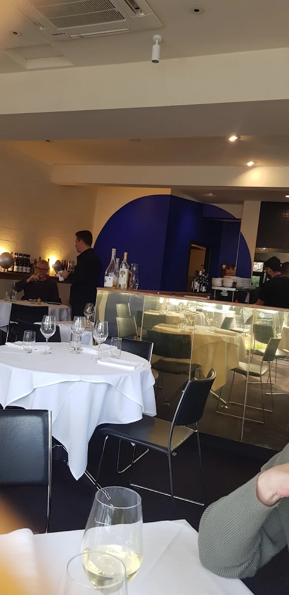 Vibe, Bau Bau Dining